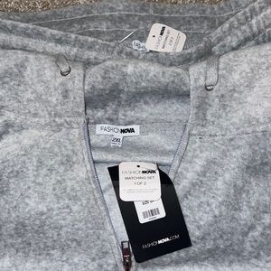 New w/ Tags -Fashion nova velour short set